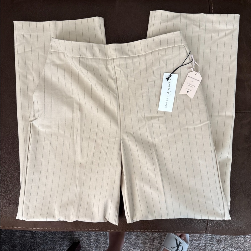 Half elastic waist. Classic Tan Wide-Leg Trousers for Professional Wear.